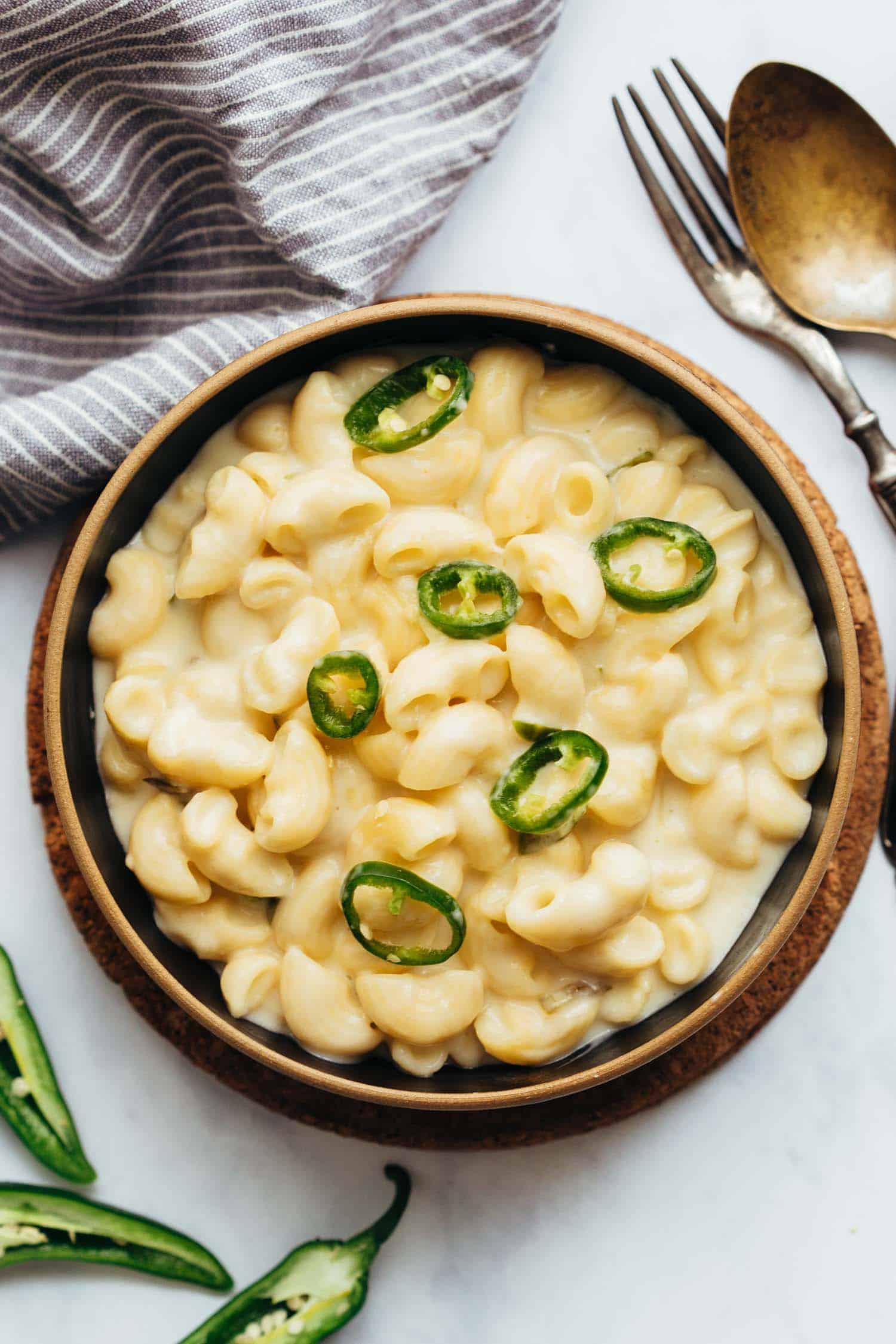 Stovetop Jalapeno Mac and Cheese served in a bowl