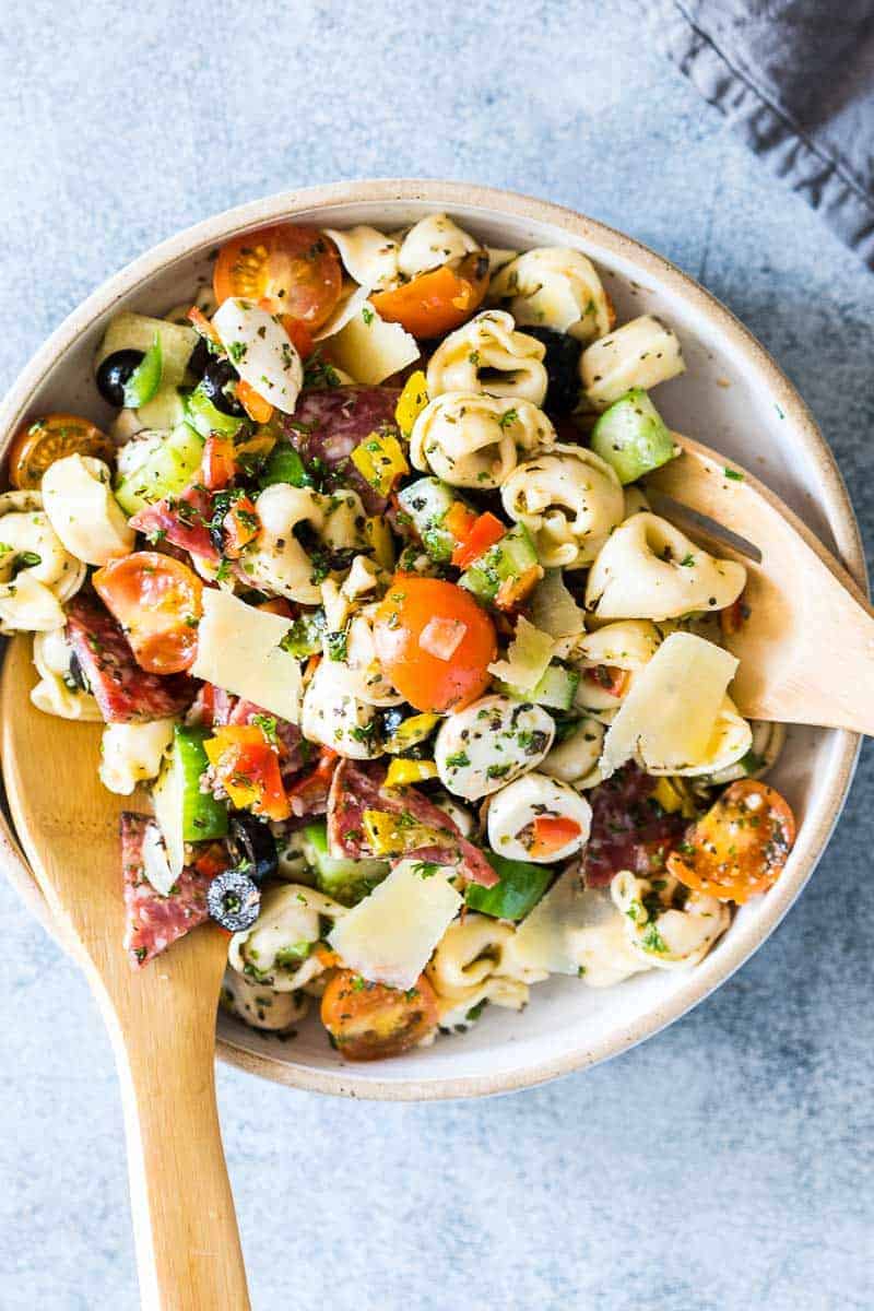 Italian Antipasto Tortellini Pasta Salad is the easiest, cold pasta salad that can be made ahead for picnics, barbecues and family lunches!