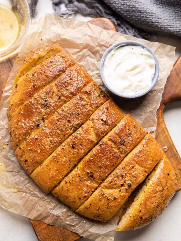 Dominos garlic breadsticks served with cheesy dipping sauce