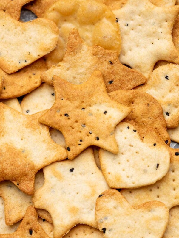 Close up of air fried papdi