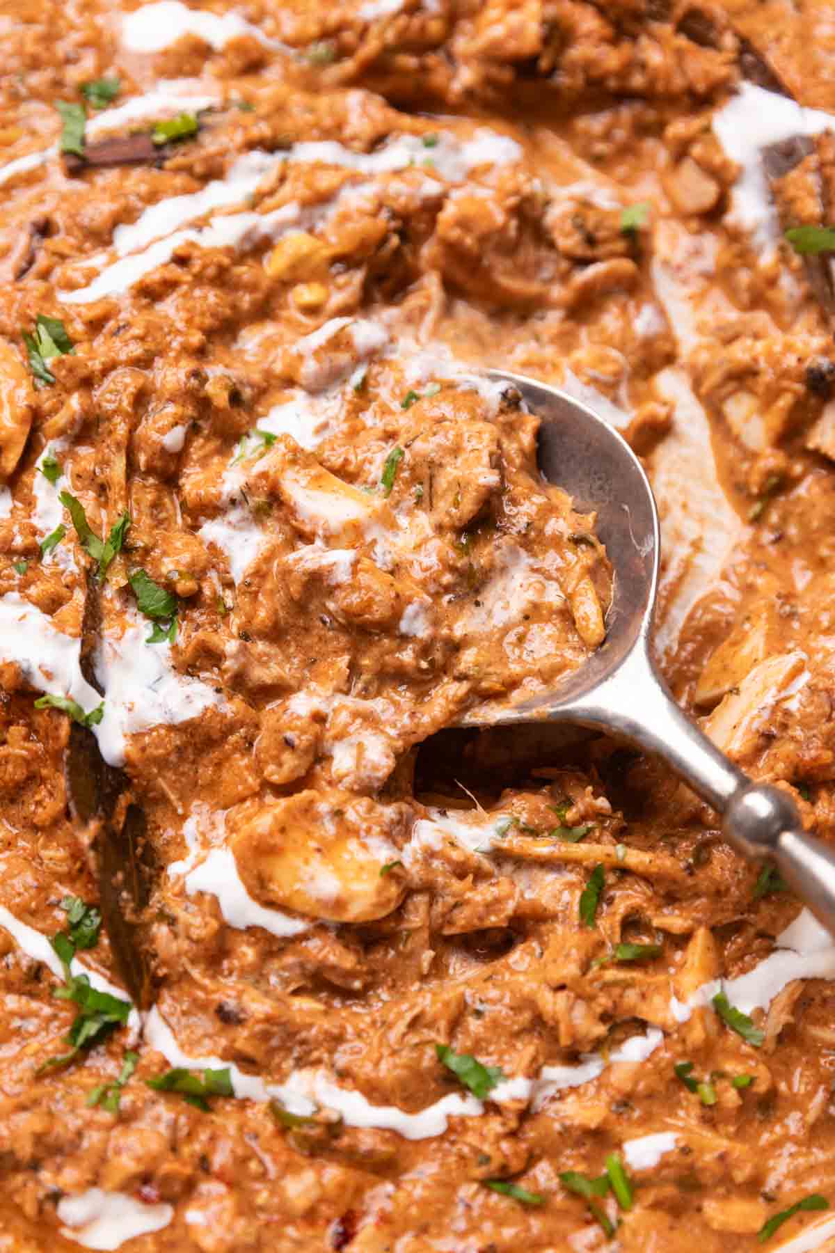 a close up image of chicken bharta to show the creamy texture