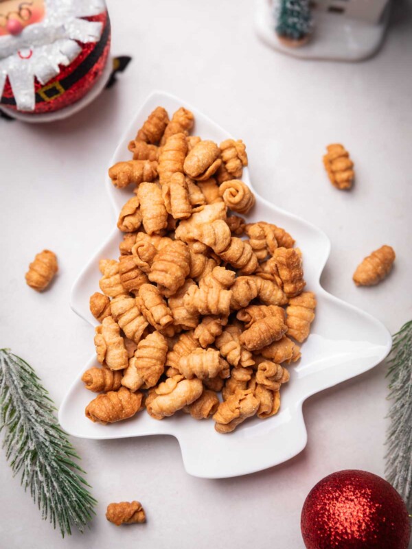 kulkuls on a white plate with chirstmas-y decor