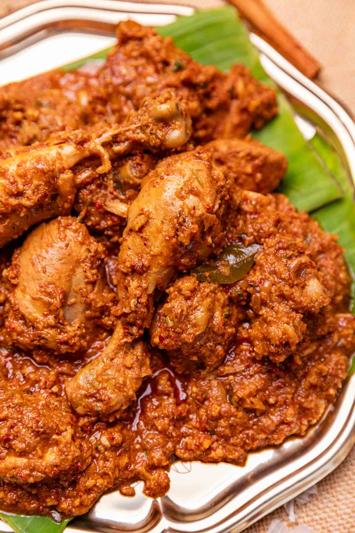 mangalorean chicken sukka served on a plate  