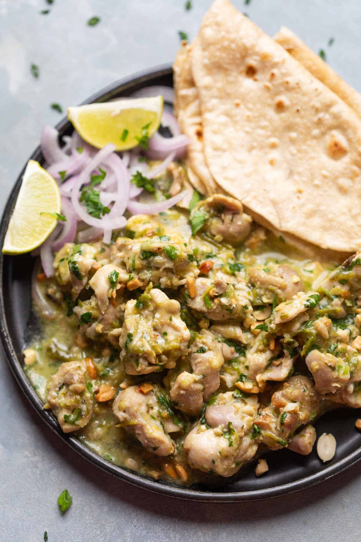 an image of thecha chicken served with accompaniments